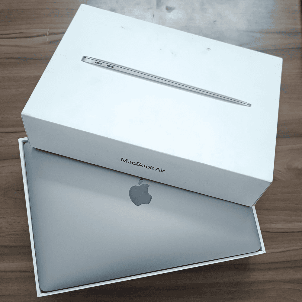 MacBook Air M1 (Space Gray) – 8GB RAM, 256GB SSD, 13” Retina Display open box by Gadgetguruz